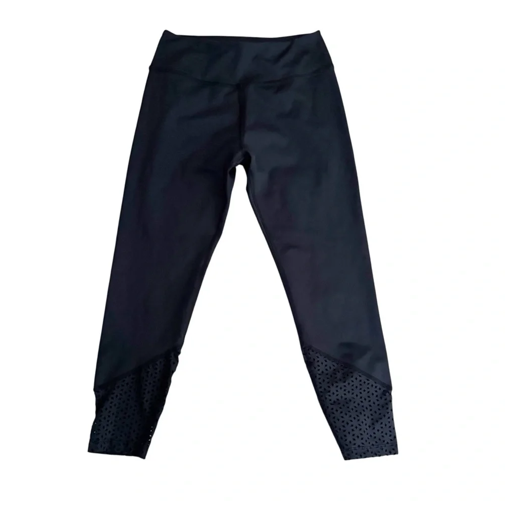 Beyond Yoga Perfect Angles Yoga Capris Mid Rise Size M